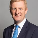 Oliver Dowden Official Portrait